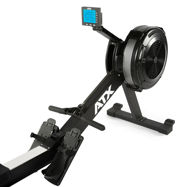 Air Rower romaskin med luftmotstand montert i treningsrom