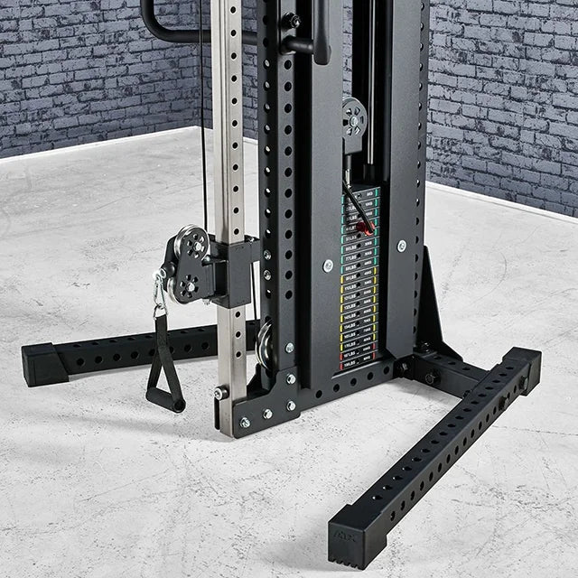 Cable Crossover kabelstasjon 2x90 kg stablelodd montert i treningsrom