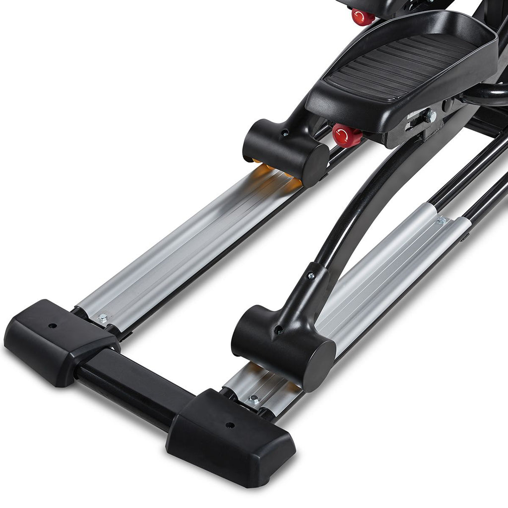 Crosstrainer XE 5500 montert i hjemmegym