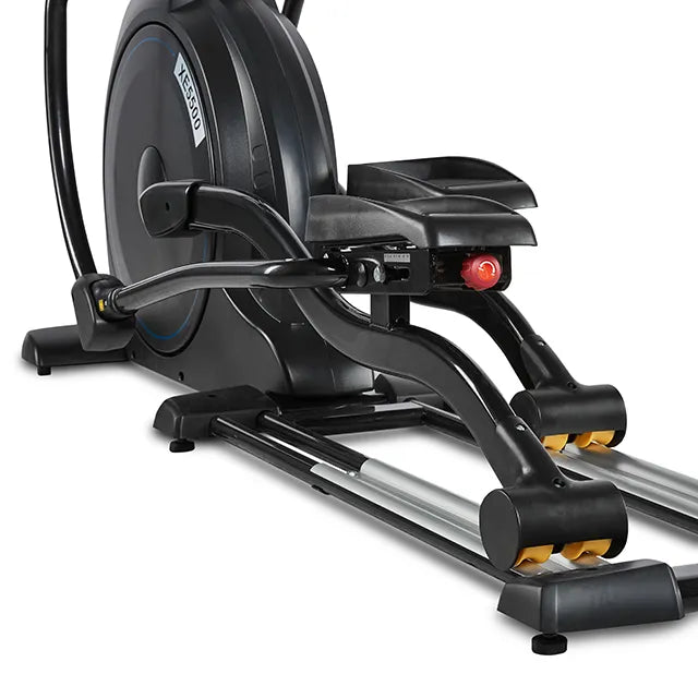 Crosstrainer XE 5500 ramme nærbilde