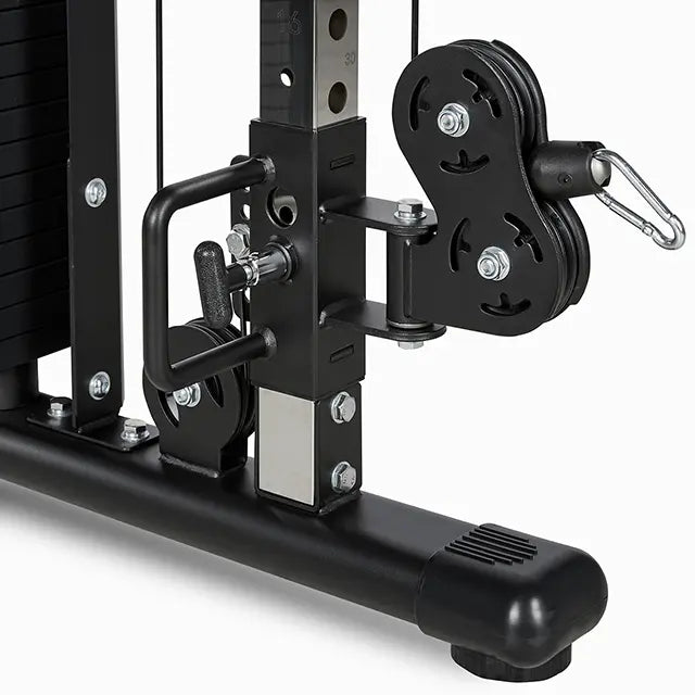 Oversikt av Dual pulley kabelmaskin 2 x 90 kg vektblokk 300 kg i treningsmiljø