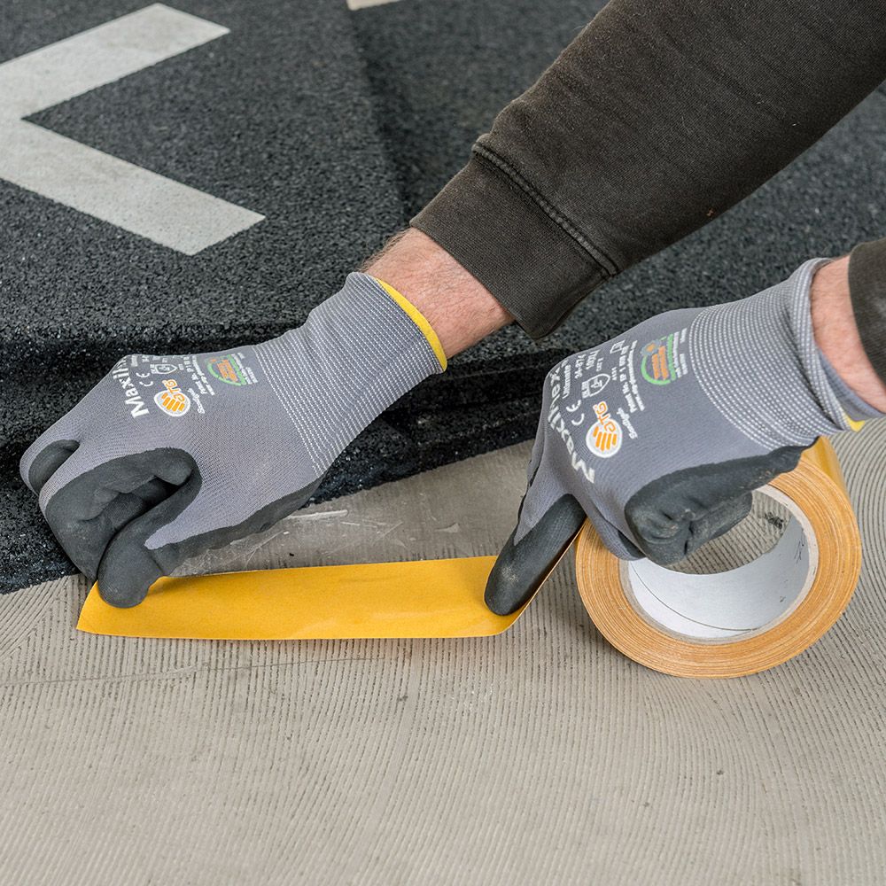 Grip tape dobbeltsidig teip rull 25 m x 50 mm detalj