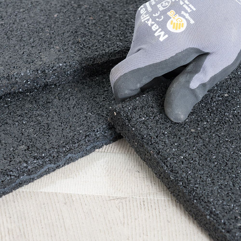 Grip tape dobbeltsidig teip rull 25 m x 50 mm montert
