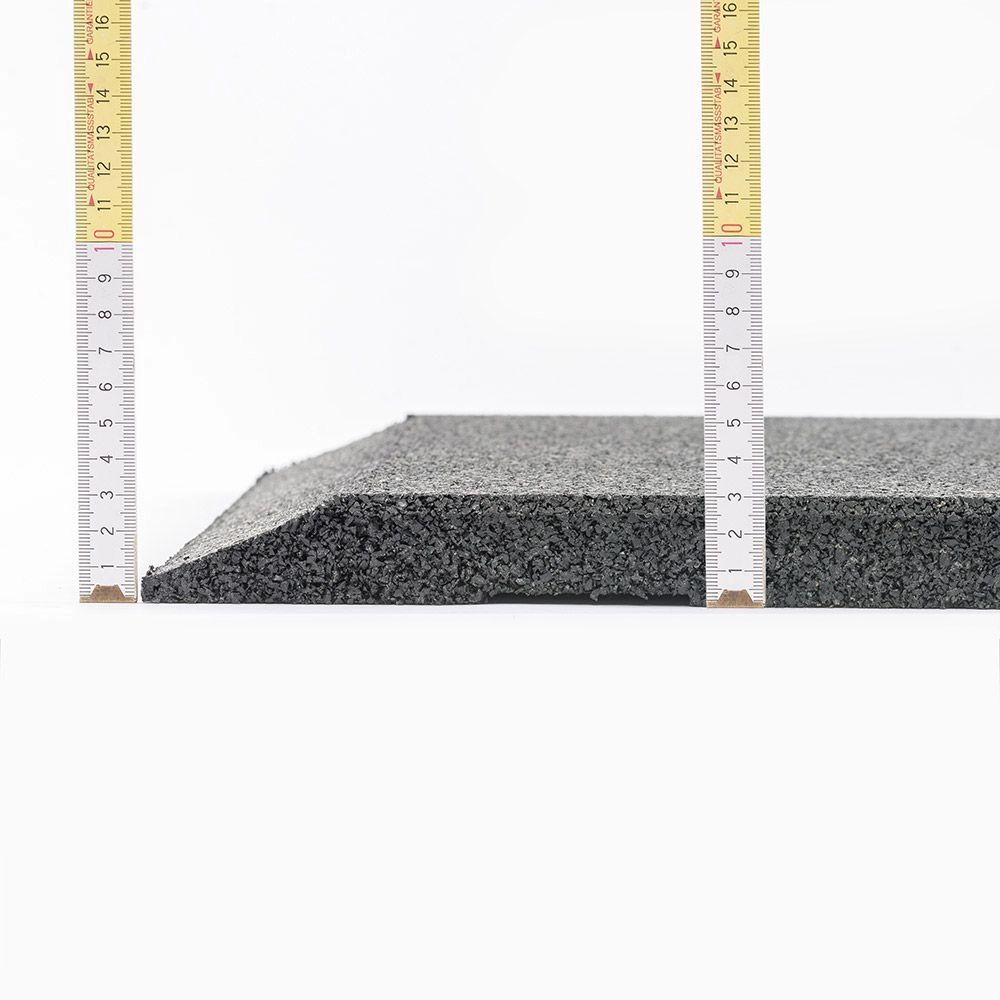 Nærbilde av overflate på Gulvbeskyttelse for Power Racks modell A-D 30 mm gummigranulat