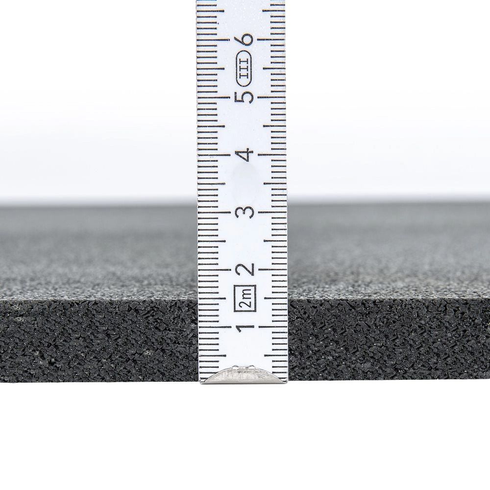 Nærbilde av overflatestruktur på Gulvbeskyttelsesmatte 1000 x 1000 x 15 mm gummi R10