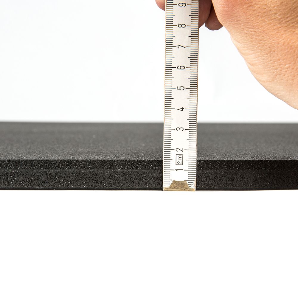 Nærbilde av overflate på Gulvbeskyttelsesplate gummigranulat ekstra fin 100x100 cm 15 mm