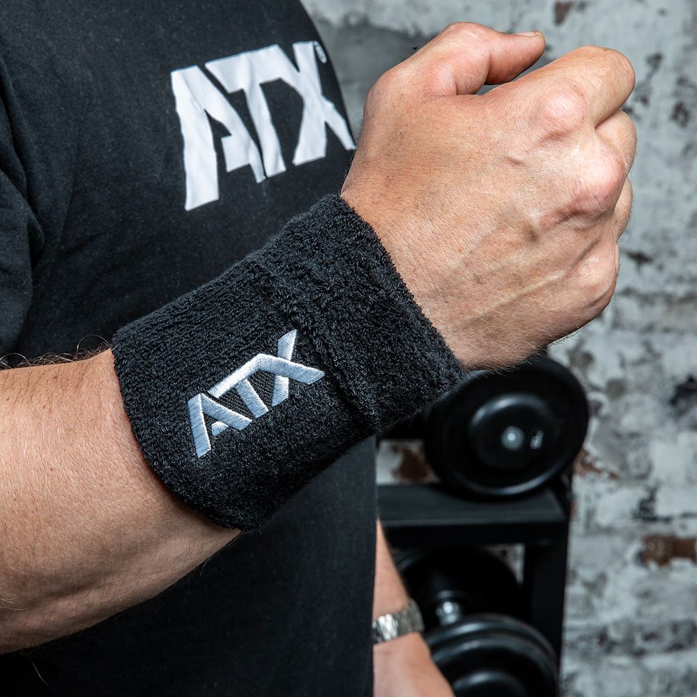 Nærbilde av Kettlebell wristguard underarmsbeskytter 13 cm svart