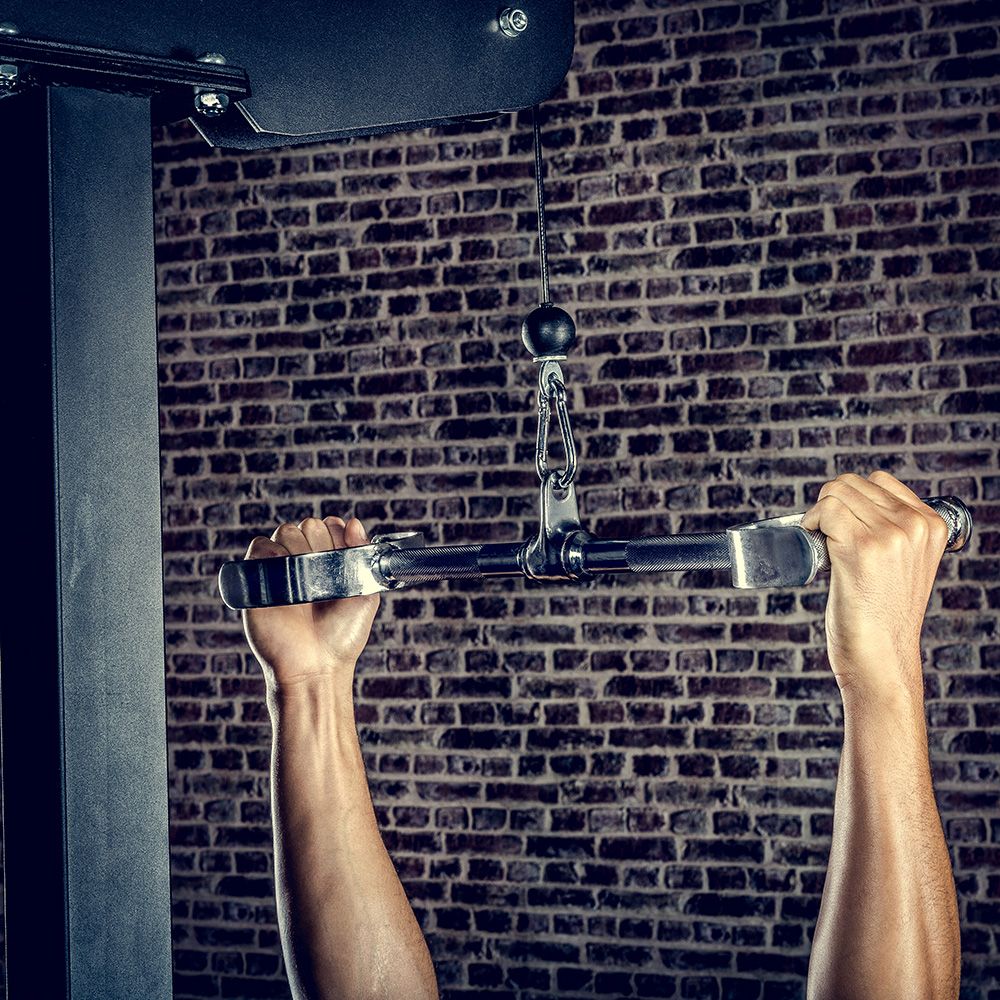 Montert Lat pulldown-stang parallell 60 cm med svivel i helstål