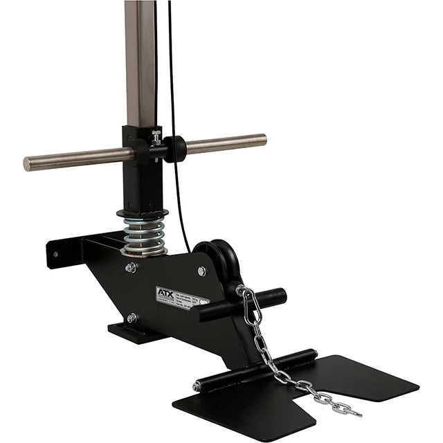 Nærbilde av håndtak på Lat Pulldown veggstasjon Plate Load 130 kg kapasitet