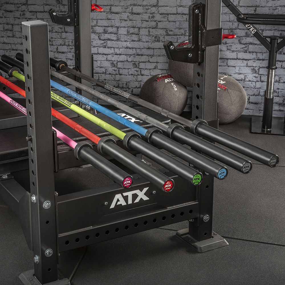 Multi Bar 20 kg Cerakote Zombie Green i treningsmiljø
