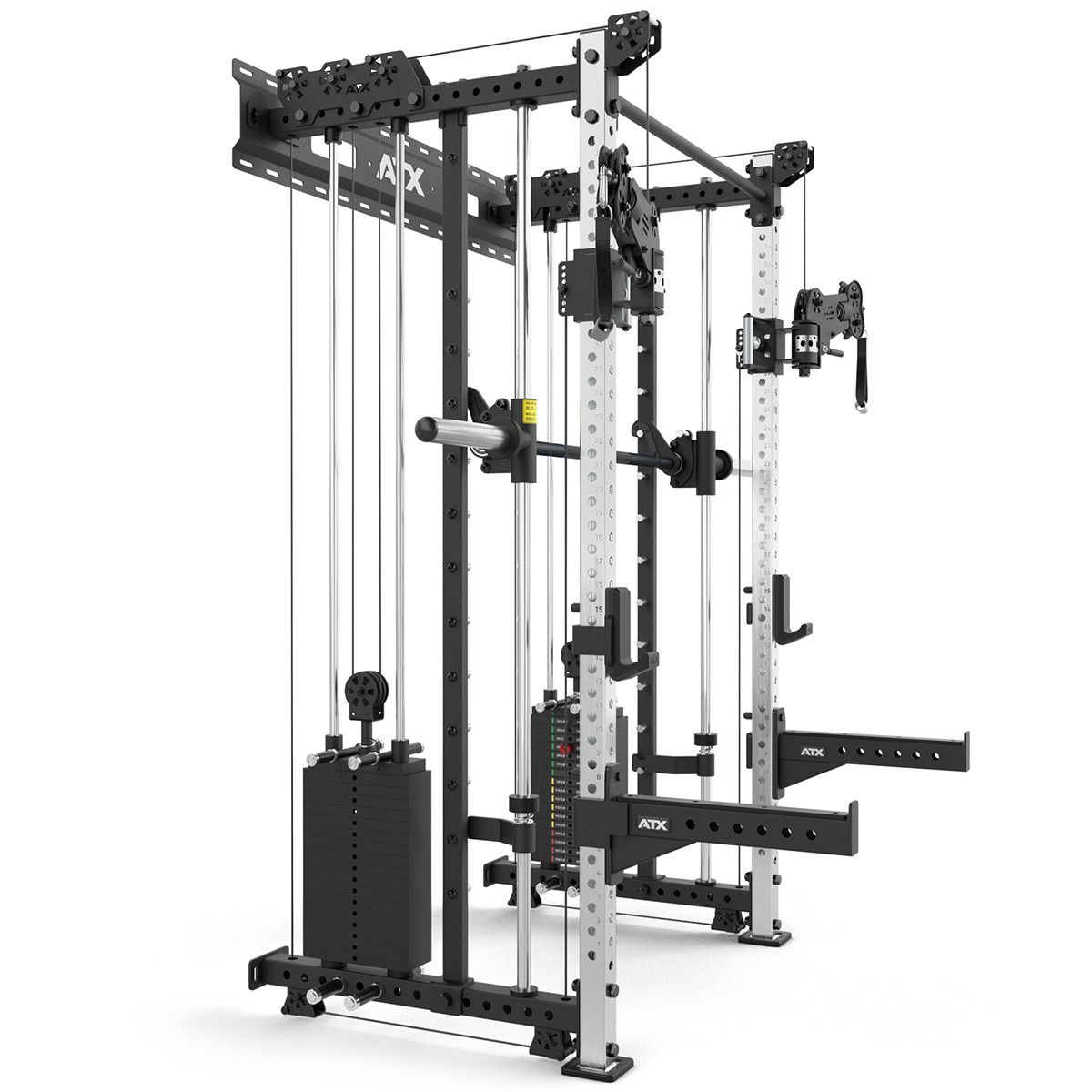 Nærbilde av J-Hooks på Rack med kabelstasjon og Smith Machine