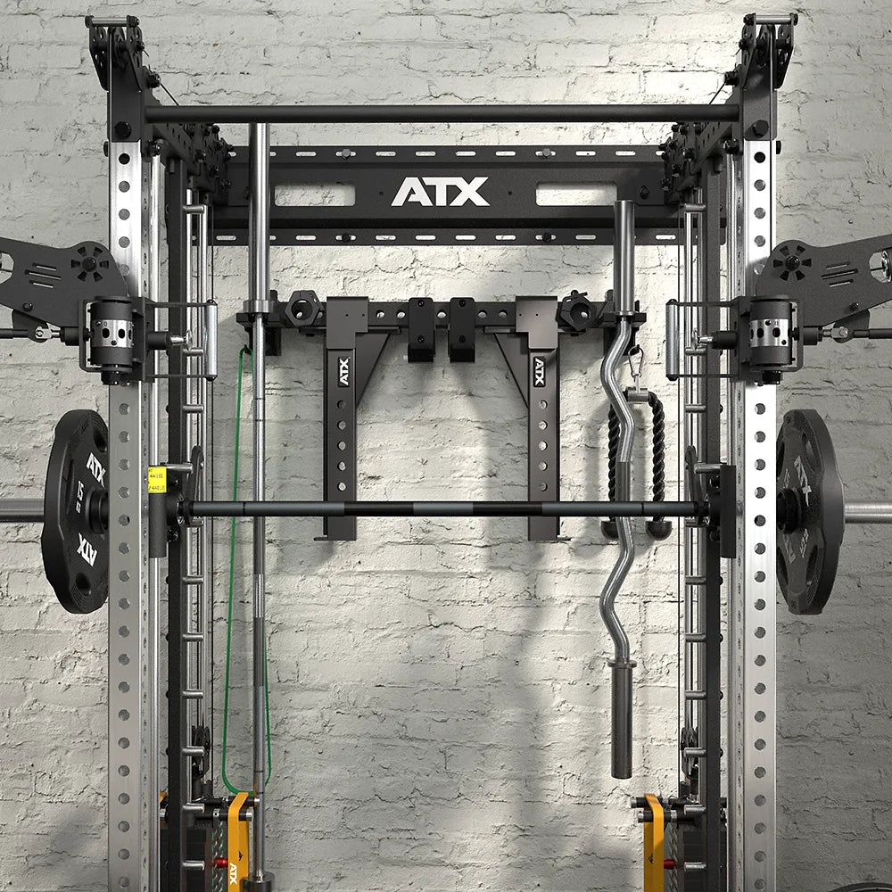 Rack med kabelstasjon og Smith Machine med multipresse