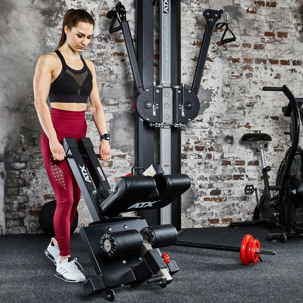Nærbilde av Sissy Squat Master PRO knebøytrener stålramme