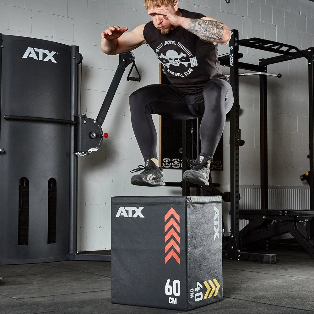 Soft Plyo Box 40 x 50 x 60 cm skumpolstret 15 kg montert i treningsrom