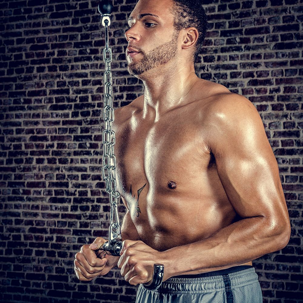 Triceps-/bicepsgrep forkrommet med svivel 38 cm montert på treningsutstyr